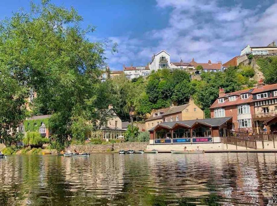 Riverside Knaresborough Kültér fotó