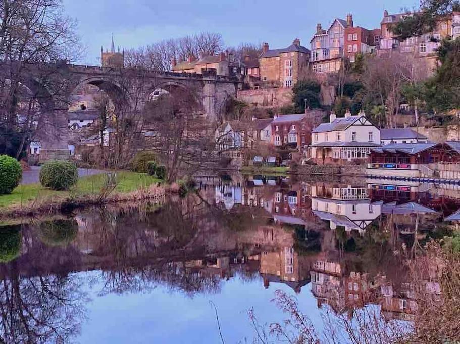 Riverside Knaresborough Kültér fotó