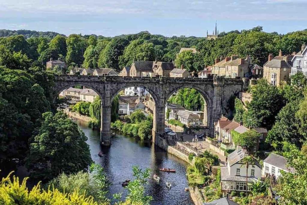 Riverside Knaresborough Kültér fotó